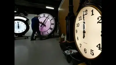Clocks in the US will turn back to 1 am at 2 am on November 1 as Daylight Saving Time ends