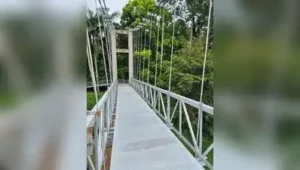 Kochi: The construction of the hanging bridge across the Thodupuzha River in Muvattupuzha has