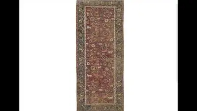 More about the carpet Also known as the ‘Yerkes-Remarque’ Mughal hunting carpet, the piece is