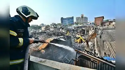 Mumbai: Two unidentified persons were charred to death and four suffered burns, one critically