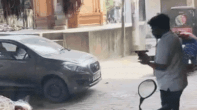 Viral video shows accused shooting 3 men, shouting 'shot them all in self-defence' — Lucknow triple